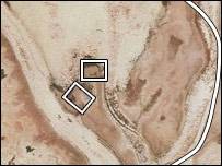 Imágenes muestran la existencia de dos estructuras rectangulares como las de la leyenda.